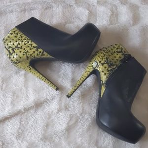 Mariko Mia ankle boots